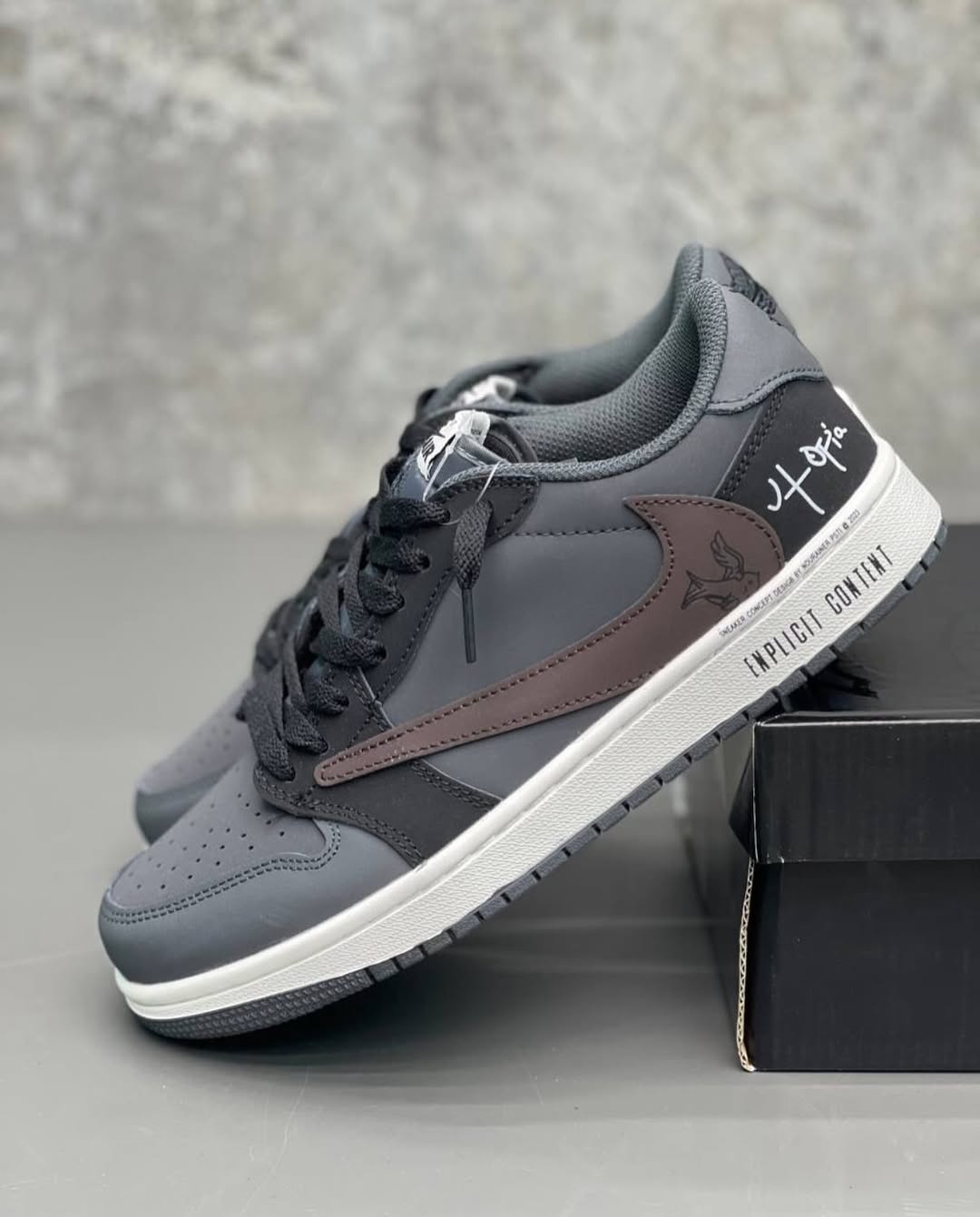 کتونی جردن وان تراویس